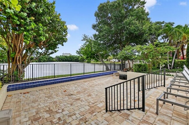 Building Photo - 5237 Majorca Club Dr