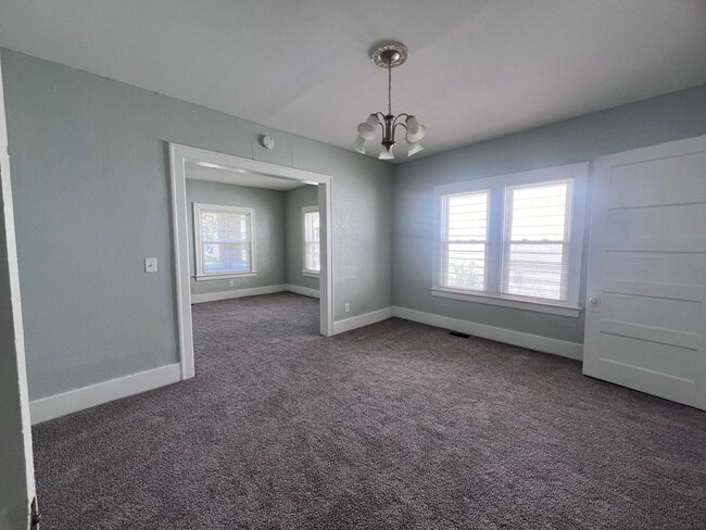 Building Photo - 1054 Ionia Ave SW
