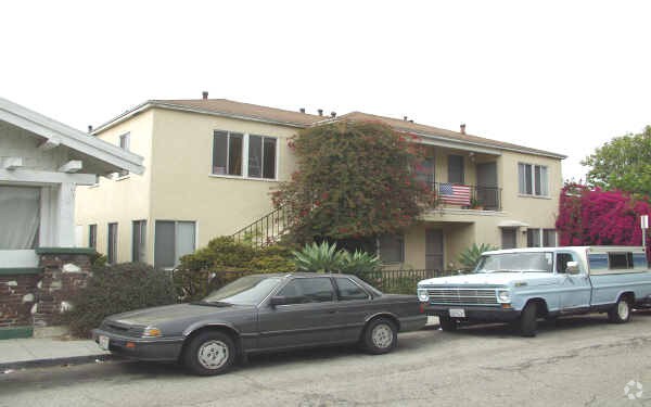 Primary Photo - 113 Clubhouse Ave