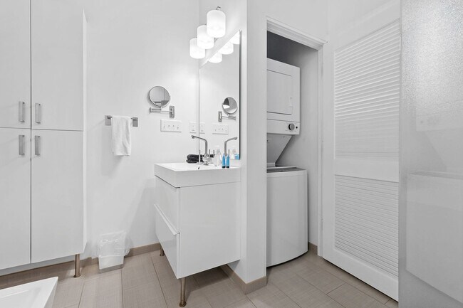 Building Photo - 17 Old Mission Ave