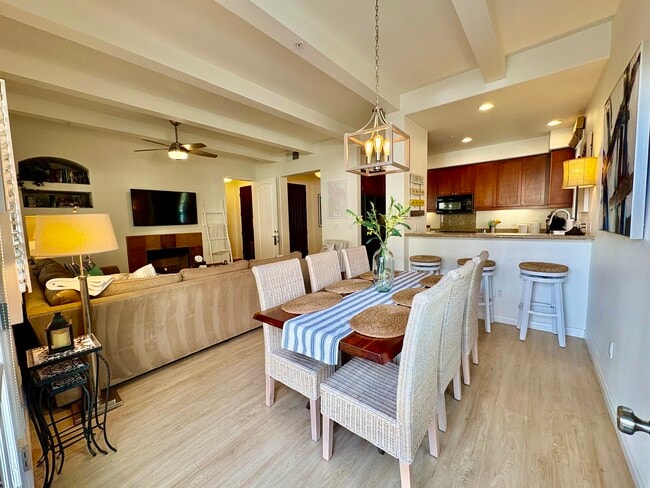 Building Photo - 77777 Tradition Dr