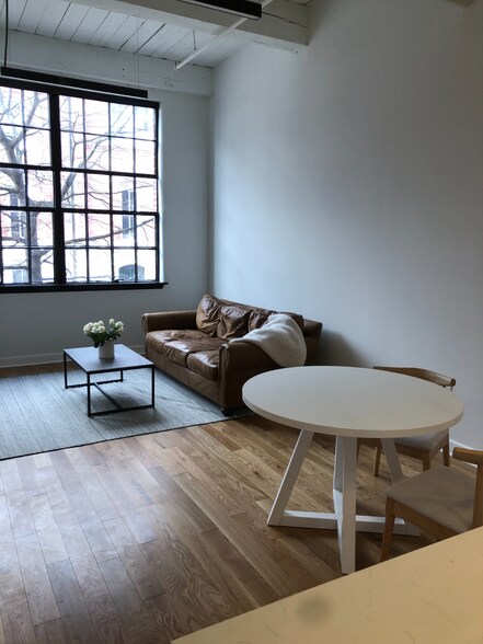 Building Photo - 2201 E Main St