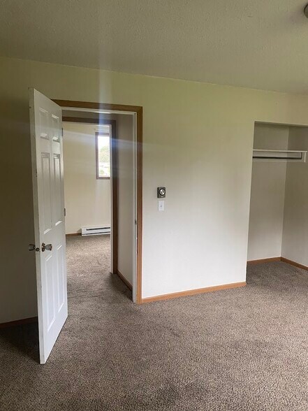 Building Photo - 310 Vinton Ave