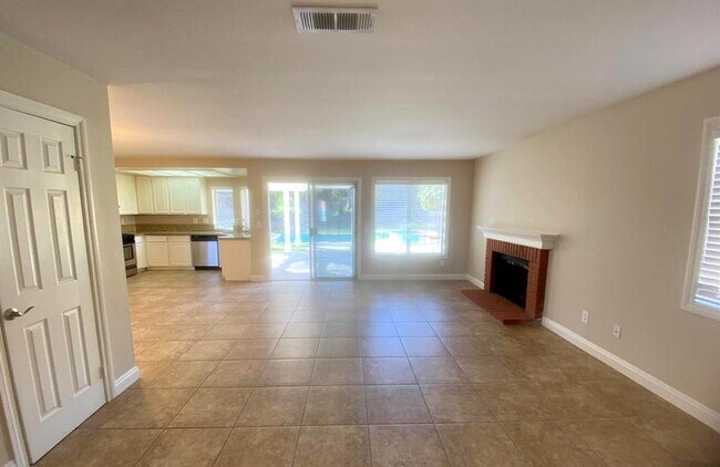 Building Photo - Wolf Valley Estates - Pool and Spa - Pets ...