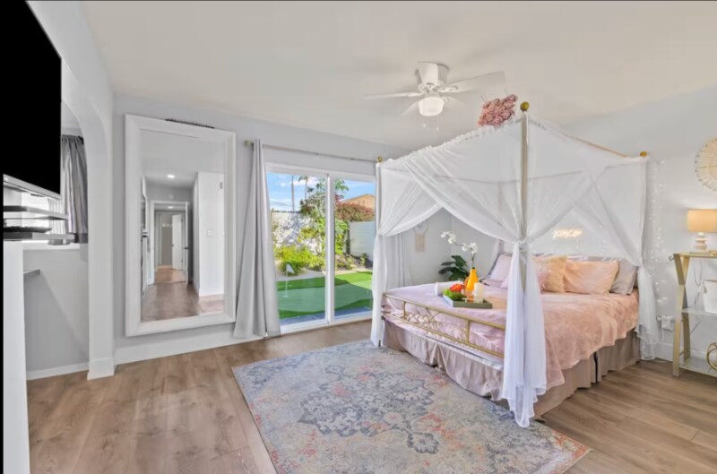 Building Photo - 6099 Scripps St