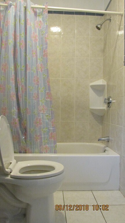 Building Photo - 19 Rockwell St