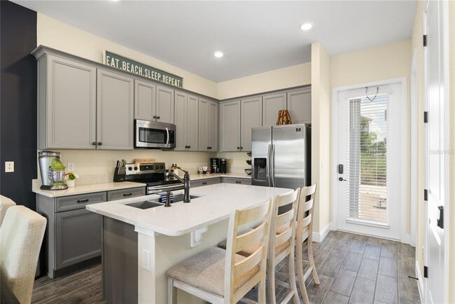 Building Photo - 8040 Lost Shaker Ln