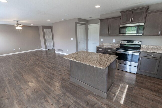 Building Photo - 2807 Amberwood court
