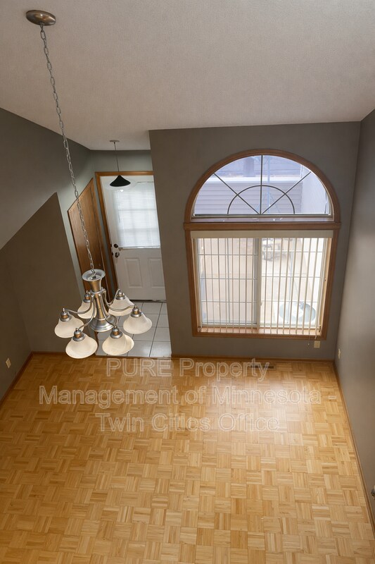 Building Photo - 1117 Pecks Woods Dr