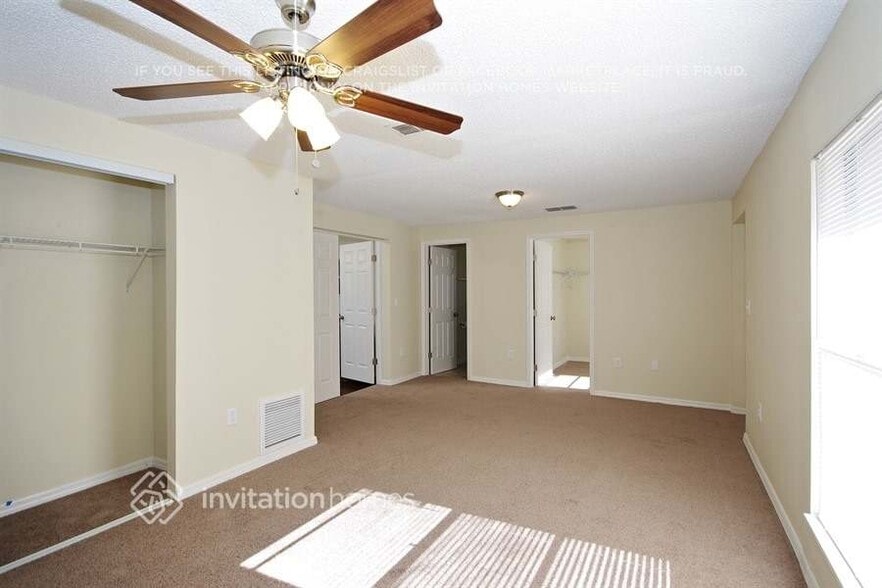 Building Photo - 760 Jena Dr