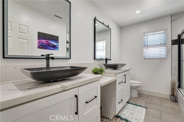 Building Photo - 575 Rembrandt Dr