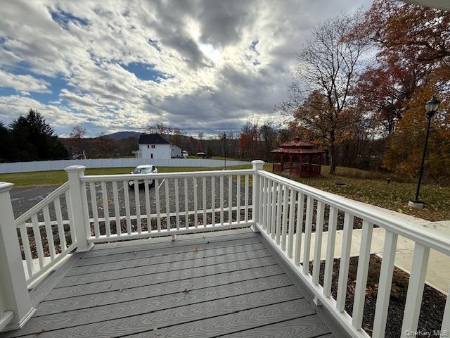 Building Photo - 135 Cooper Rd