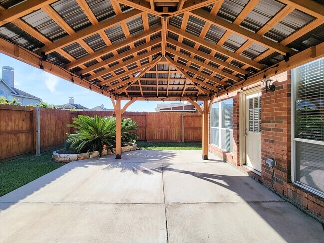 Building Photo - 9514 Garnet Falls Ln