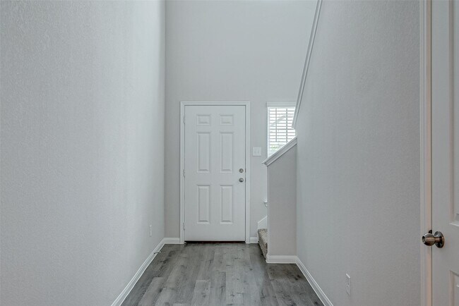 Building Photo - 22015 Sovereign Hts Ln.