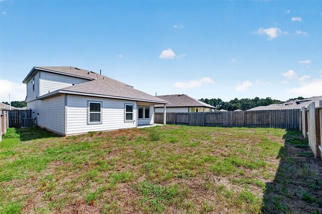 Building Photo - 14529 Lily Plns Dr
