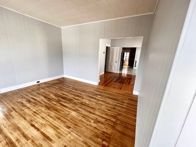 Building Photo - 59 Washington St