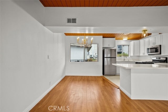 Building Photo - 2159 La Canada Crest Dr