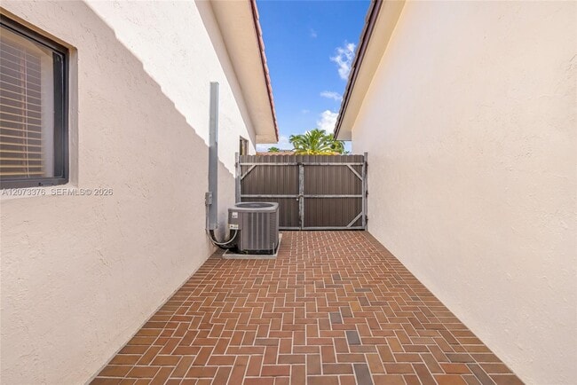 Building Photo - 10212 NW 129th St