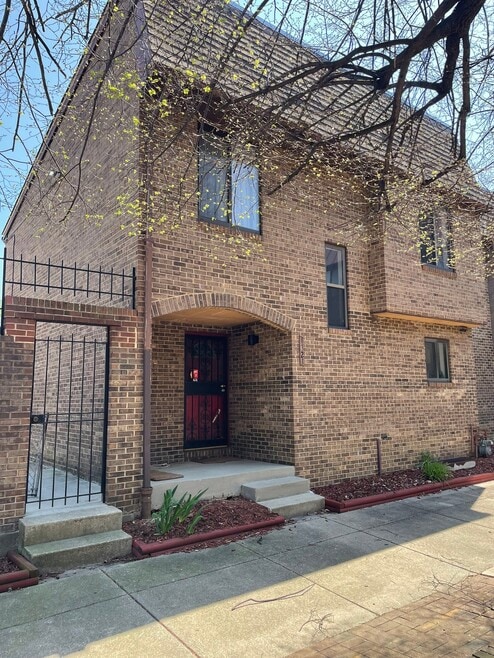 Building Photo - 1321 I St NE