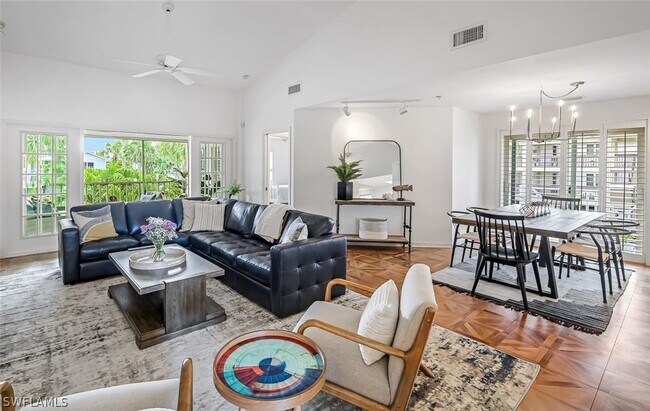 Building Photo - 433 2nd St S