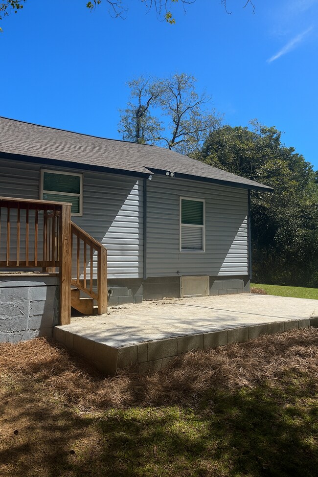 Building Photo - 260 Balkcom Ave