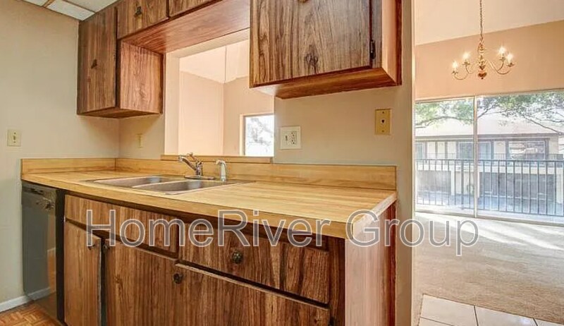 Building Photo - 2933 Lichen Ln