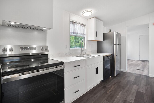 Building Photo - 21950 Caney Dr