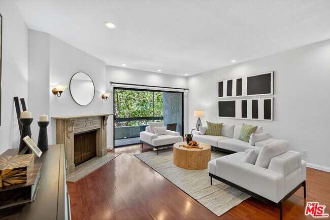 Building Photo - 1920 Pandora Ave