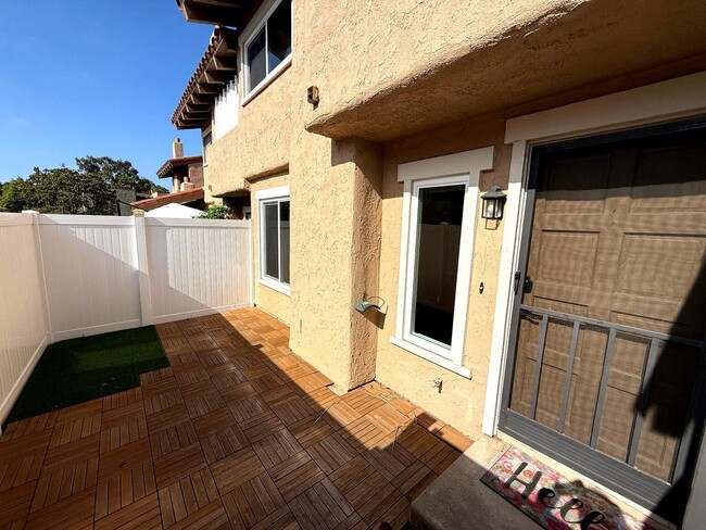 Primary Photo - Beautiful 3 Bedroom 2.5 Bath