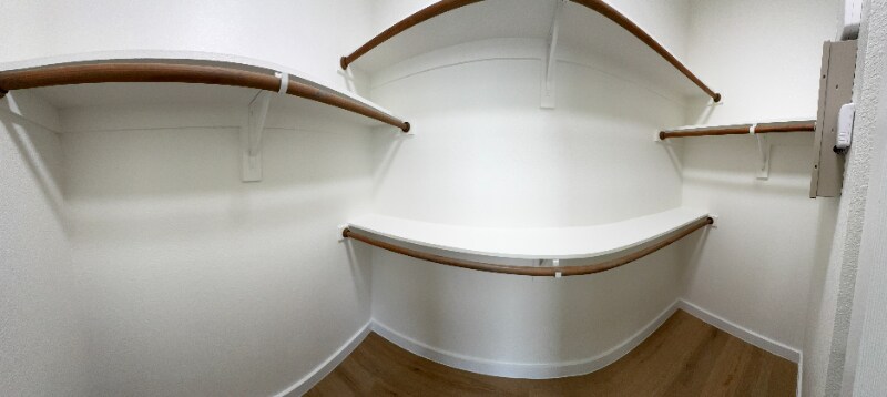 Building Photo - 2105 Lanshire Dr