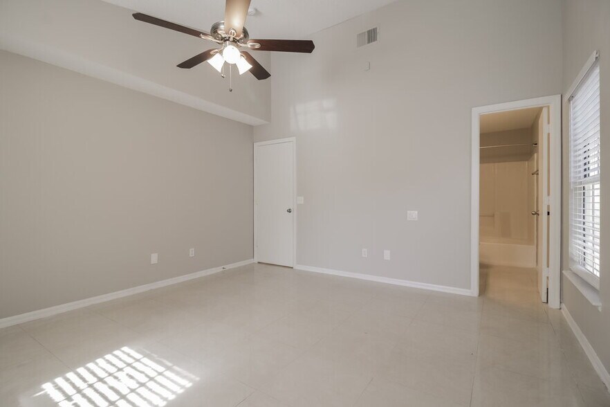 Building Photo - 2459 Parsons Pond Cir