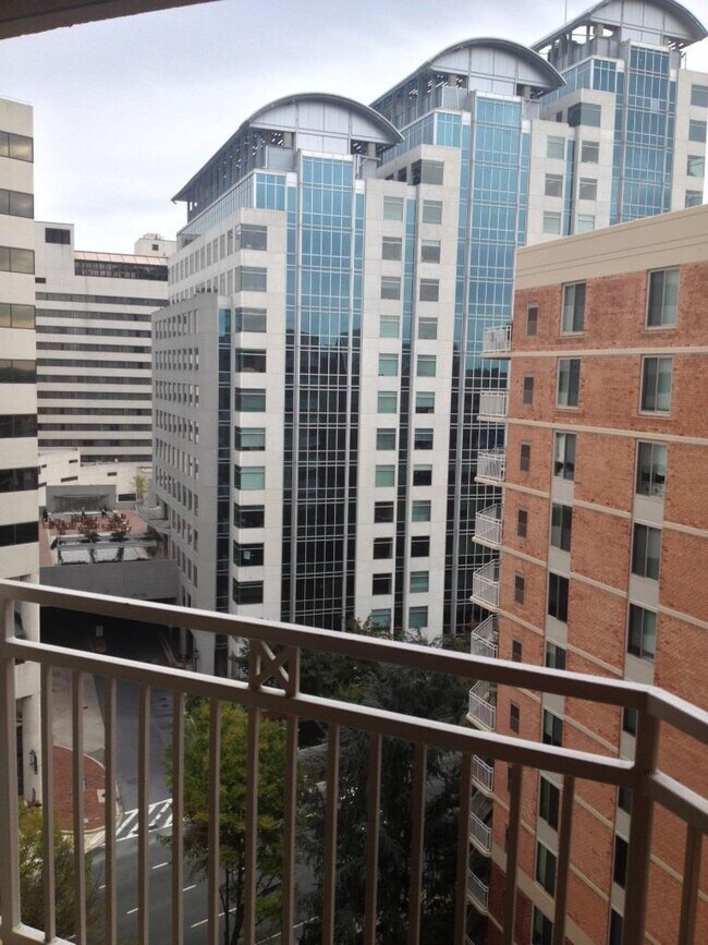 Building Photo - Condo at The Chase in Downtown Bethesda!  Pool, Balcony & Next to Metro!