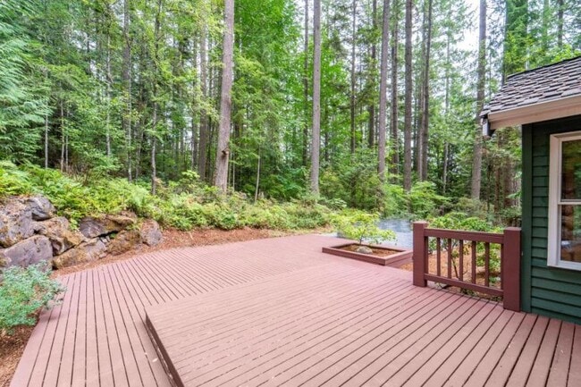 Building Photo - 4 bedroom in Woodinville WA 98077