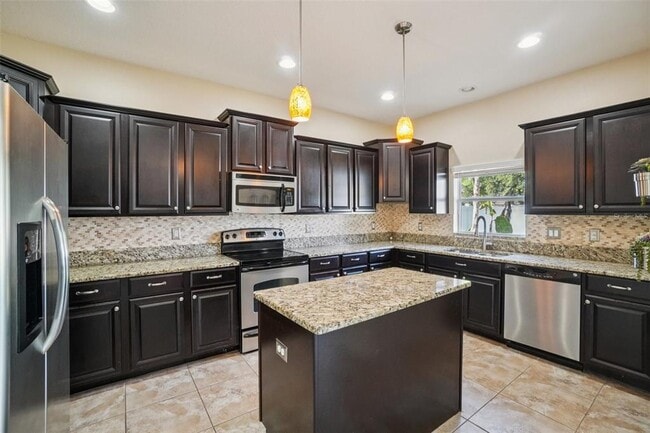 Building Photo - 3529 Lefays Point