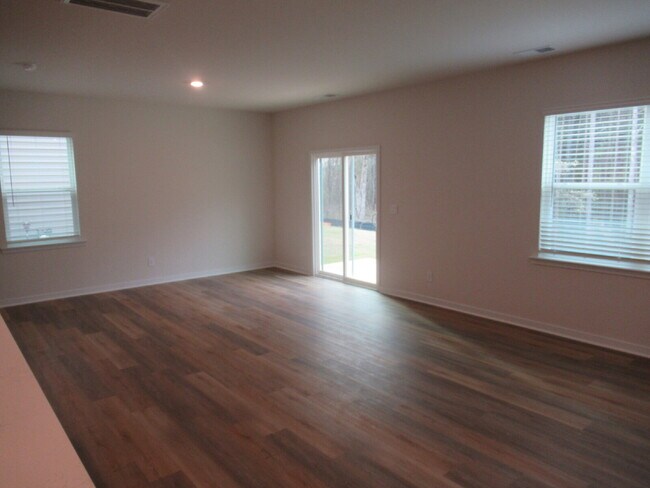 Building Photo - For Rent in Lincolnton — Spacious and modern 4-bedroom, 2.5 bath two story home designed for open...