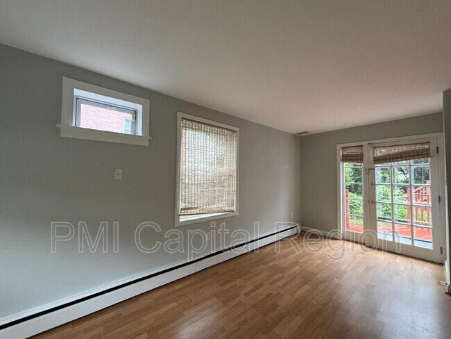 Building Photo - 8901 Seneca Ln