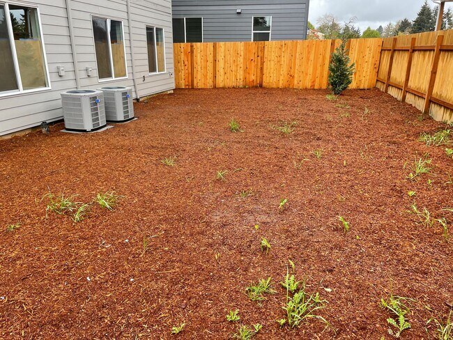 Building Photo - Beautiful 4Bd + 3Ba Home in North Portland...
