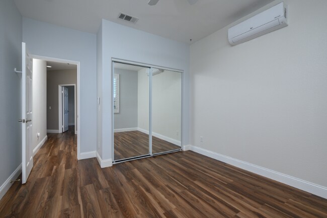Building Photo - 35797 Rosedown Ln