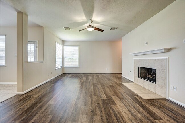 Building Photo - 7414 Compass Rose Dr