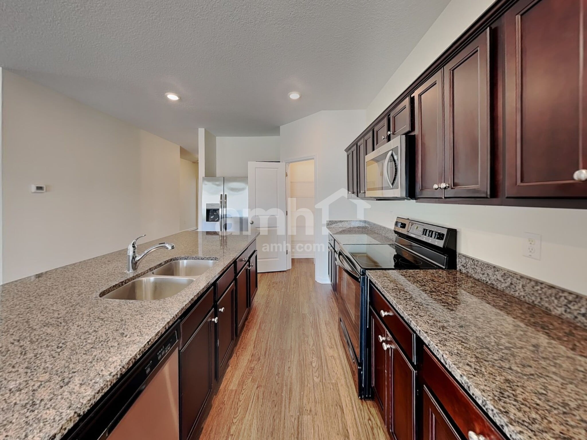 Building Photo - 8714 Layalie Way