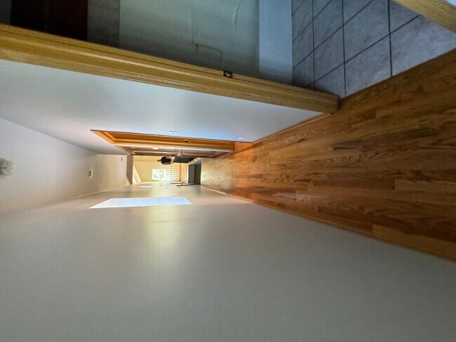 Building Photo - 5428 S Loomis Blvd