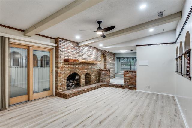 Building Photo - 705 Lake Louise Rd