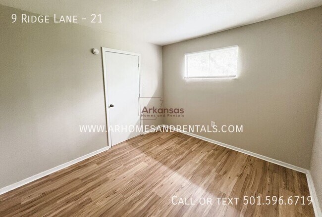 Building Photo - 9 Ridge Ln