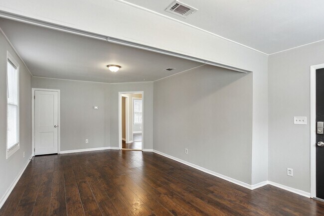 Building Photo - 2130 Mississippi Ave
