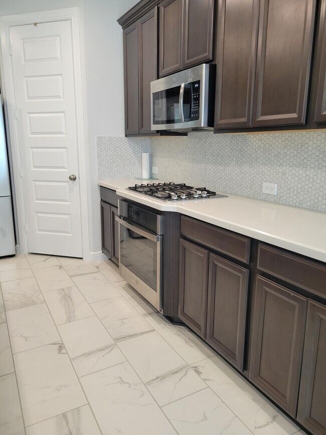 Building Photo - One-Story, 4 Bedroom Available!