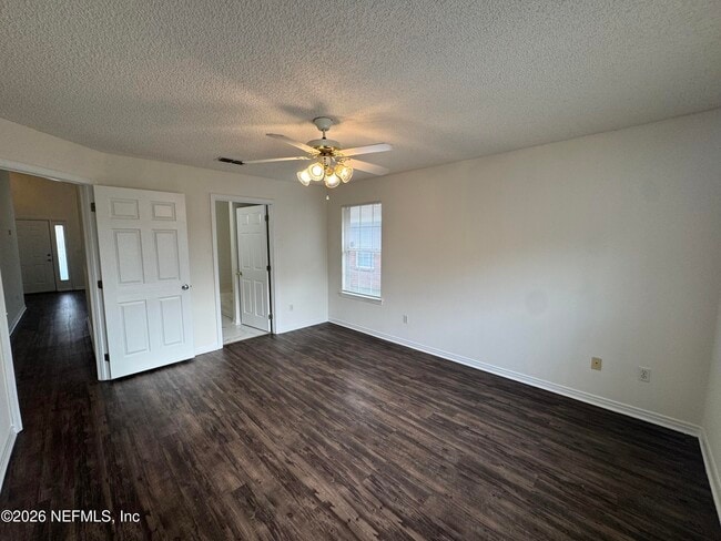 Building Photo - 7557 Cliff Cottage Dr