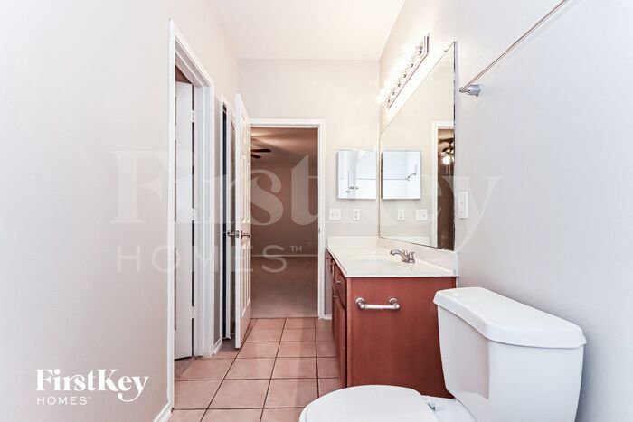 Building Photo - 18126 Iris Edge Way
