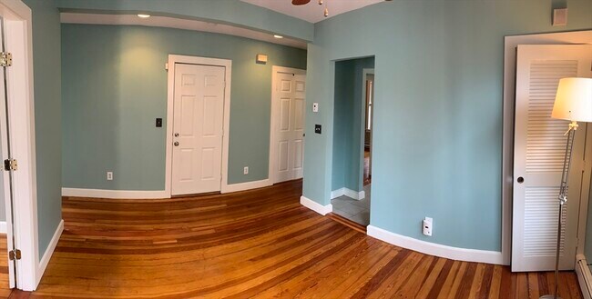 Primary Photo - 291 Dorchester St