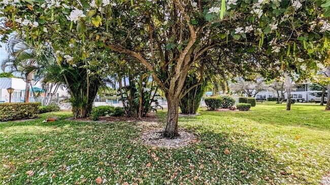 Building Photo - 2929 SE Ocean Blvd