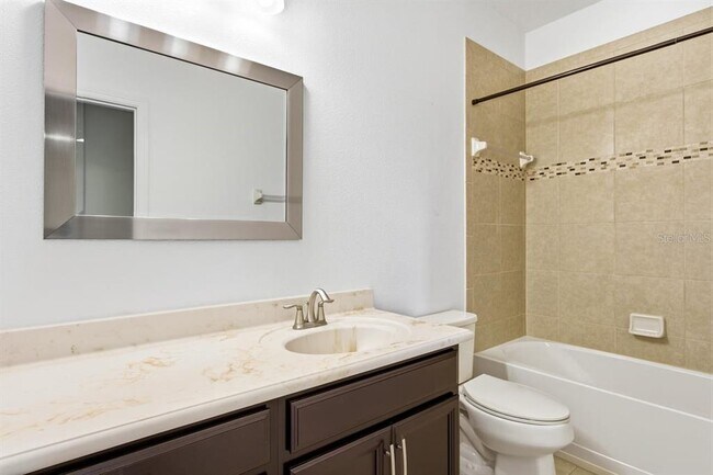 Building Photo - 2669 Peony Dr